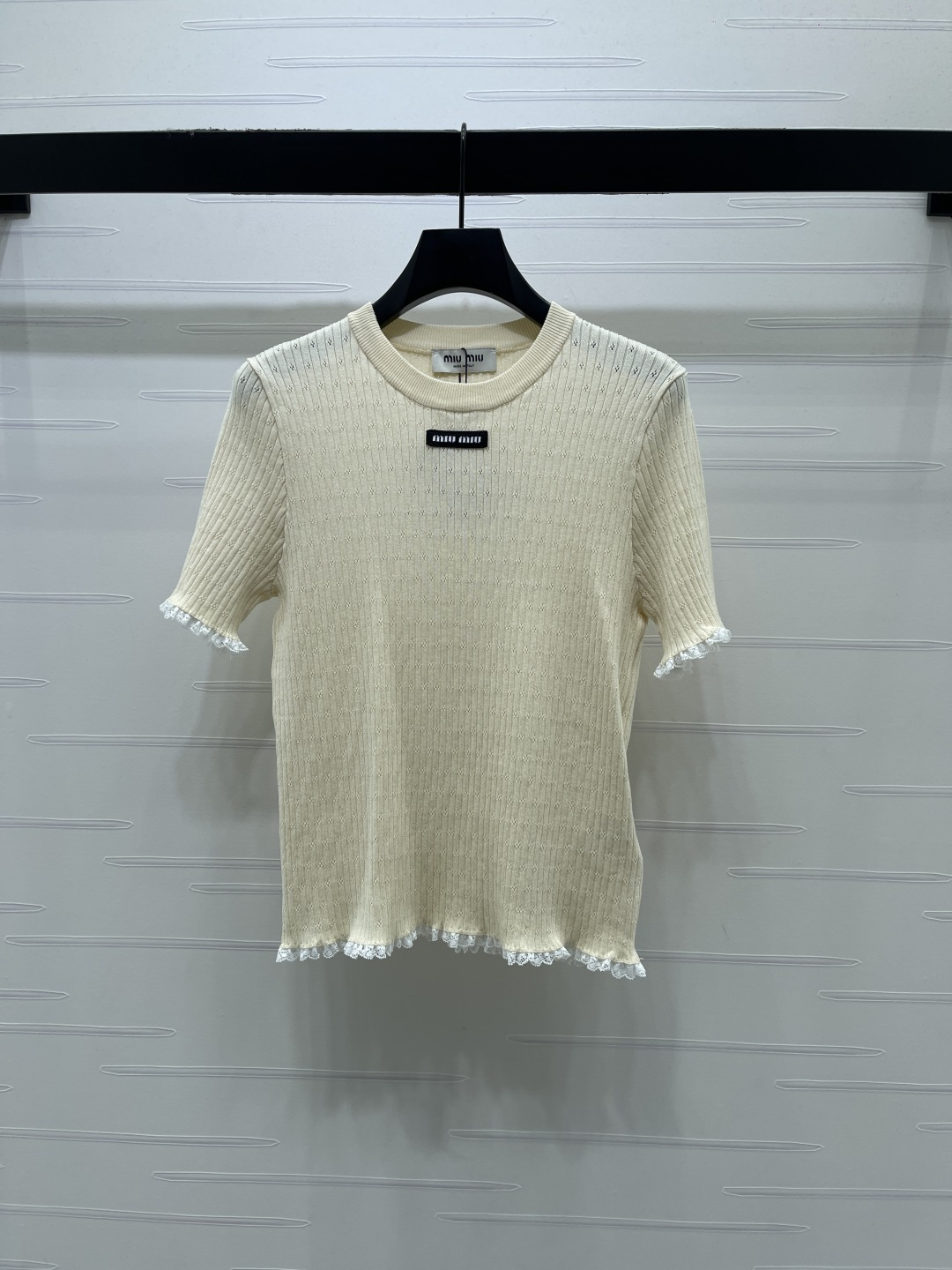 Women's short sleeves